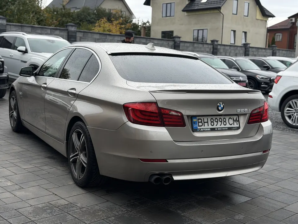 BMW 5 Series — фото 4