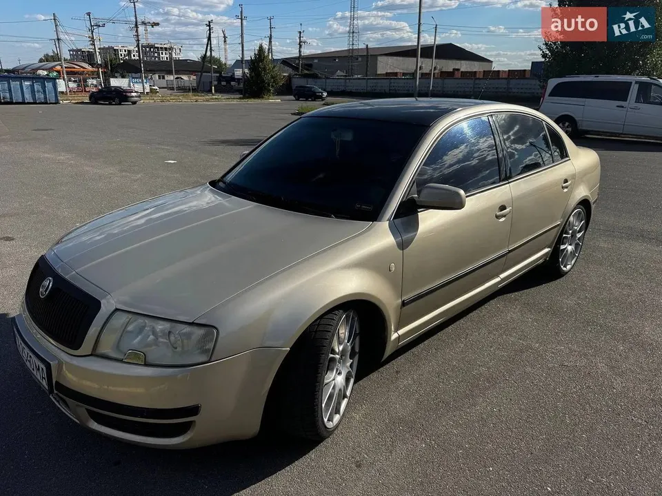 Skoda Superb — фото 4