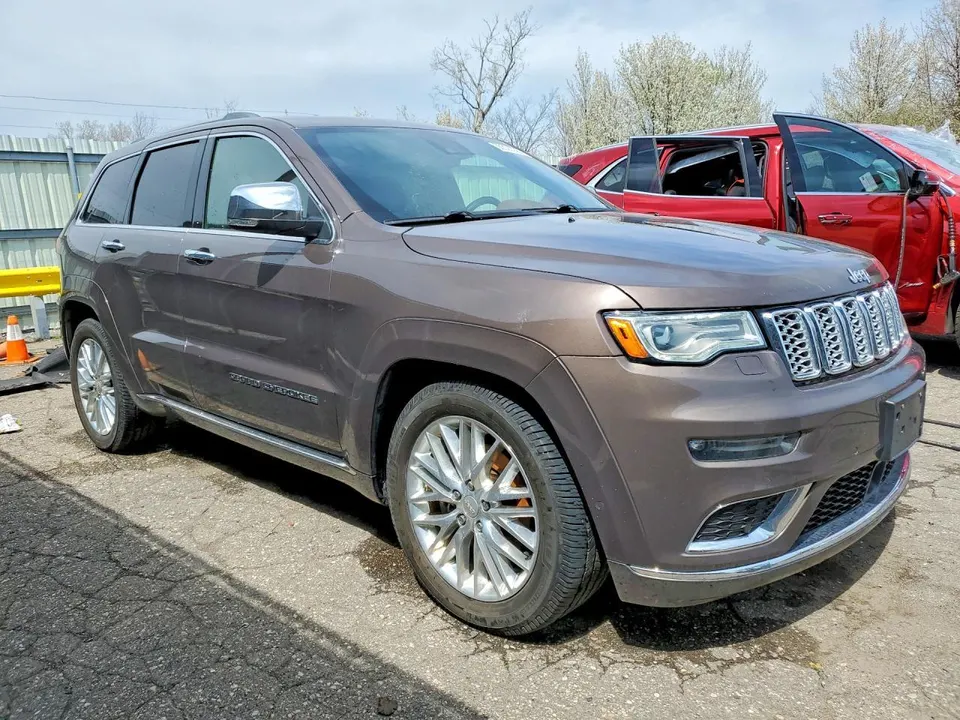 Jeep GRAND CHEROKEE SUMMIT