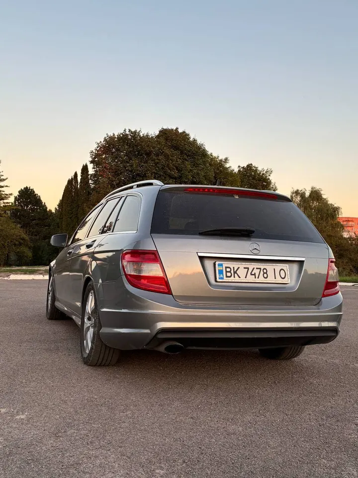 Mercedes-Benz C220 — фото 2
