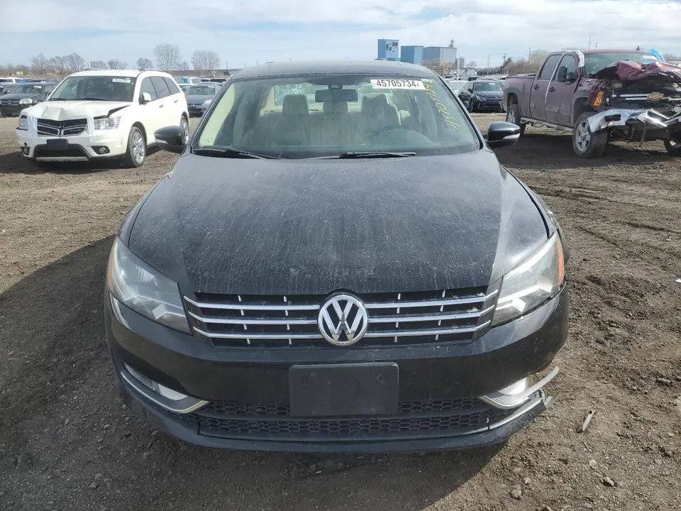 Volkswagen PASSAT SEL
