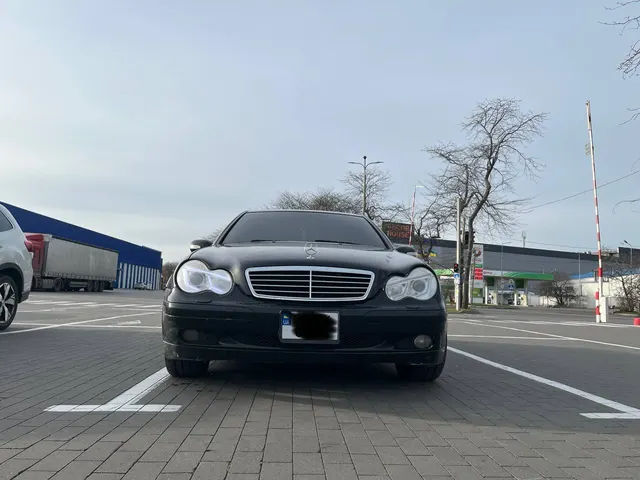 Mercedes-Benz Benz C 230