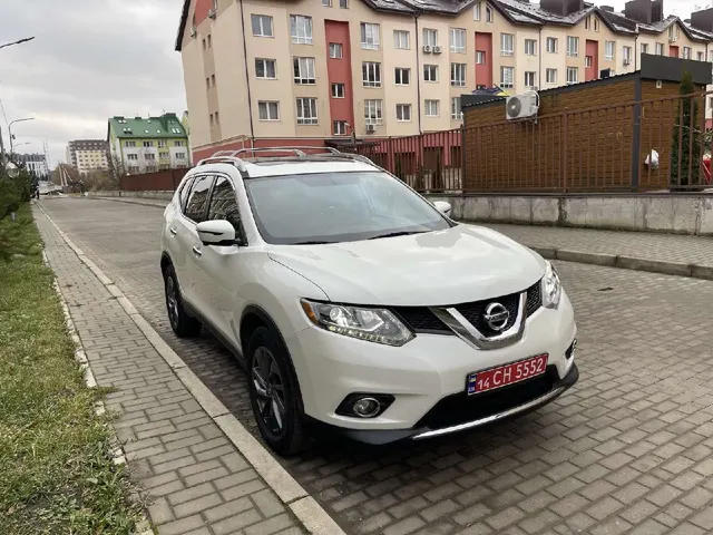 Nissan Rogue fuel SL