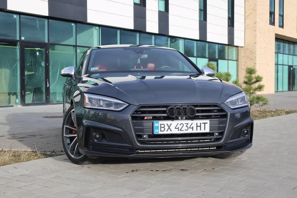 Audi S5 В9 F5 S-Line