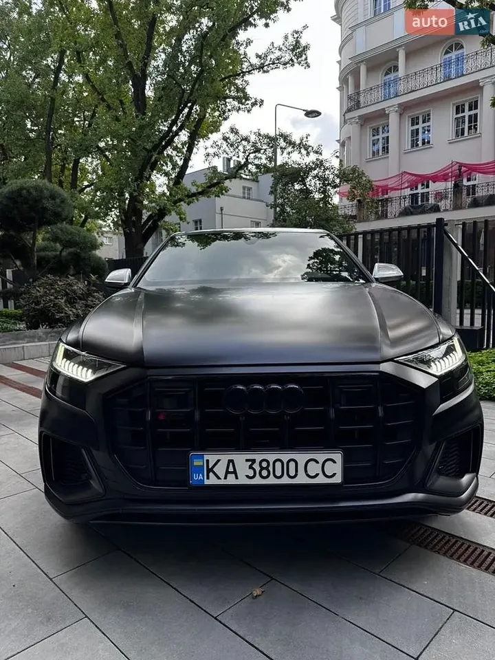 Audi SQ8 — фото 3