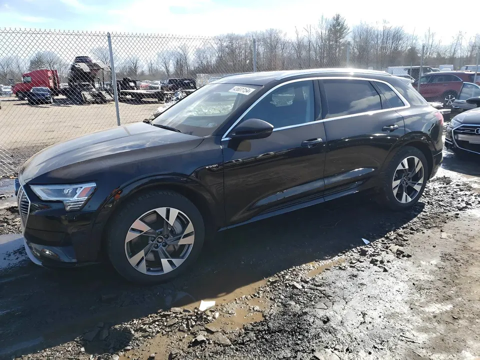 Audi E-TRON PREMIUM PLUS