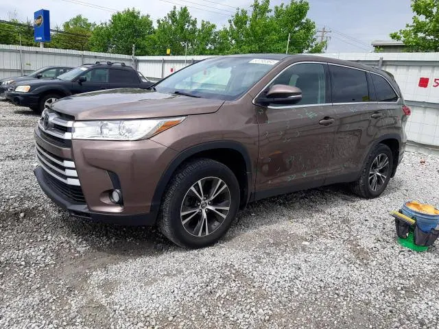Toyota HIGHLANDER LE