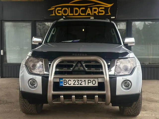 Mitsubishi PAJERO WAGON