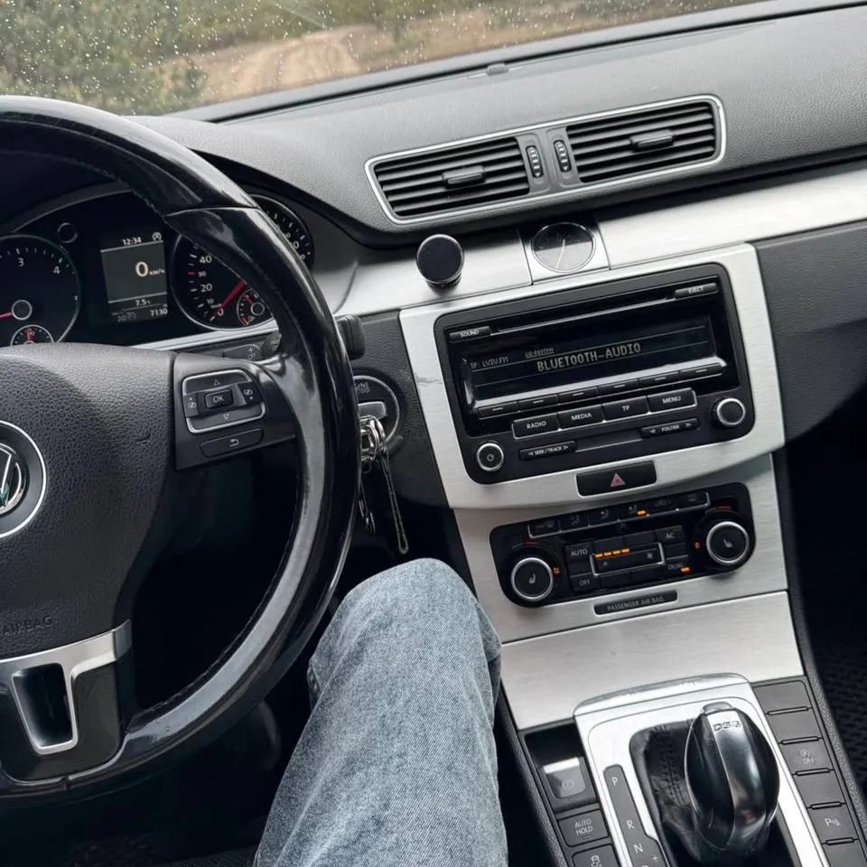 Volkswagen Passat B7 — фото 8