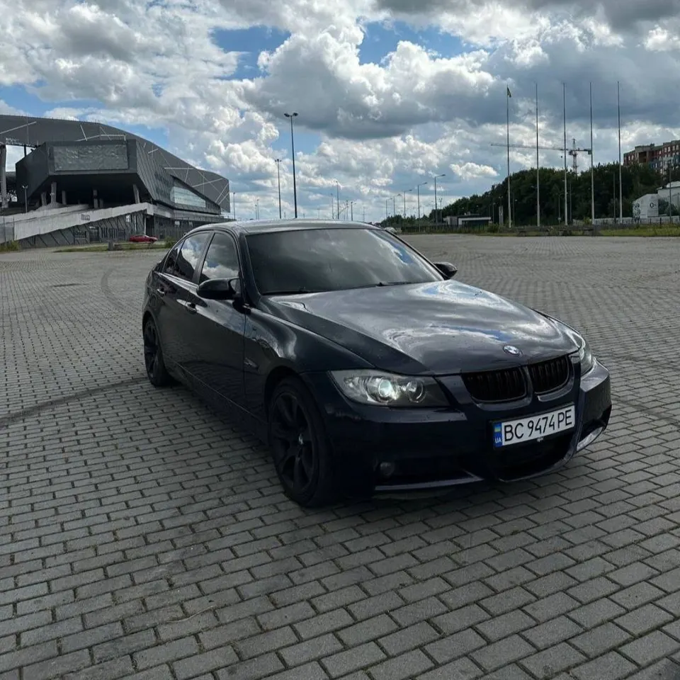 BMW E90