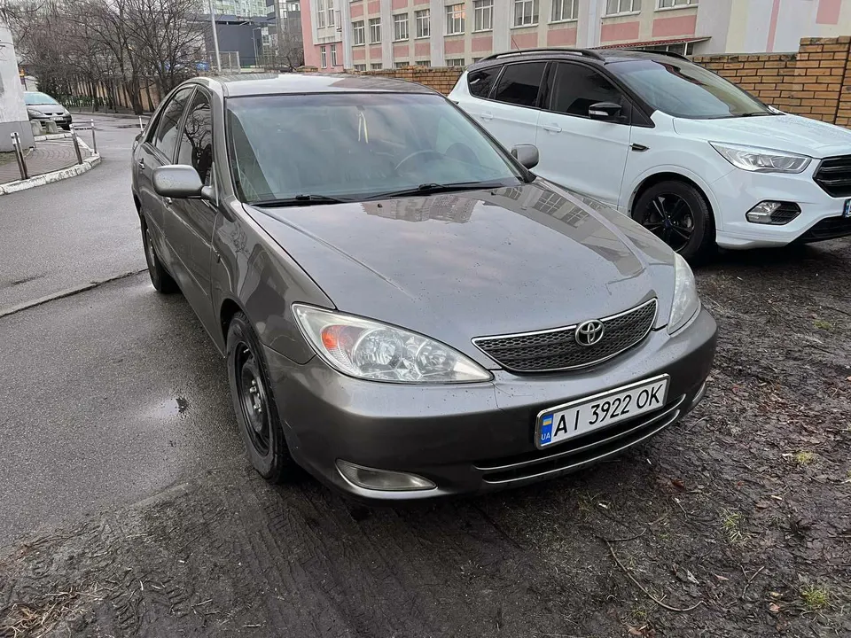 Toyota Camry 30