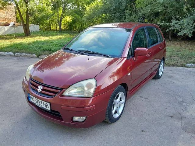 Suzuki Liana