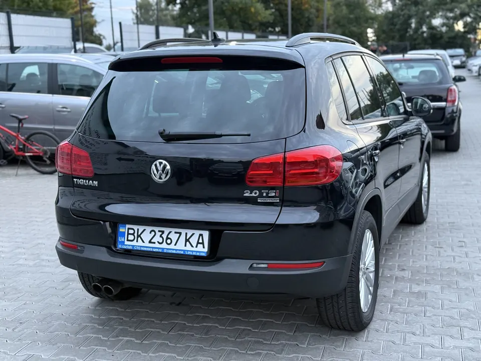 Volkswagen Tiguan — фото 9