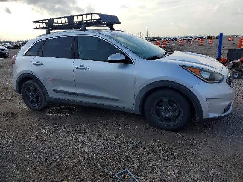 Kia NIRO LX