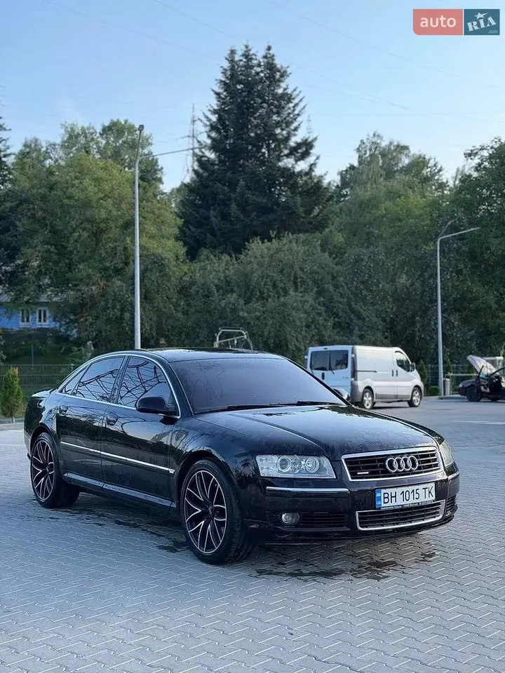 Audi A8 — фото 4