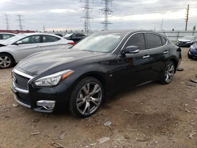 Infiniti Q70 3.7