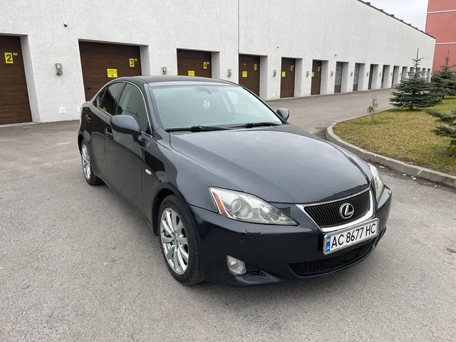 Lexus IS 220d