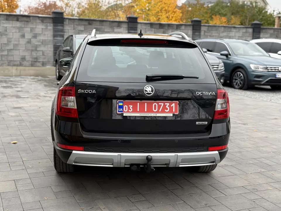 Skoda Octavia Scout — фото 10