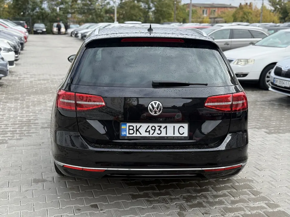 Volkswagen Passat — фото 7
