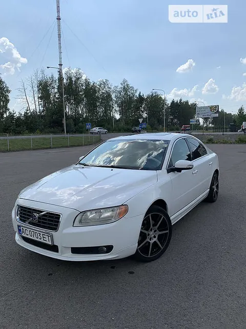 Volvo S80