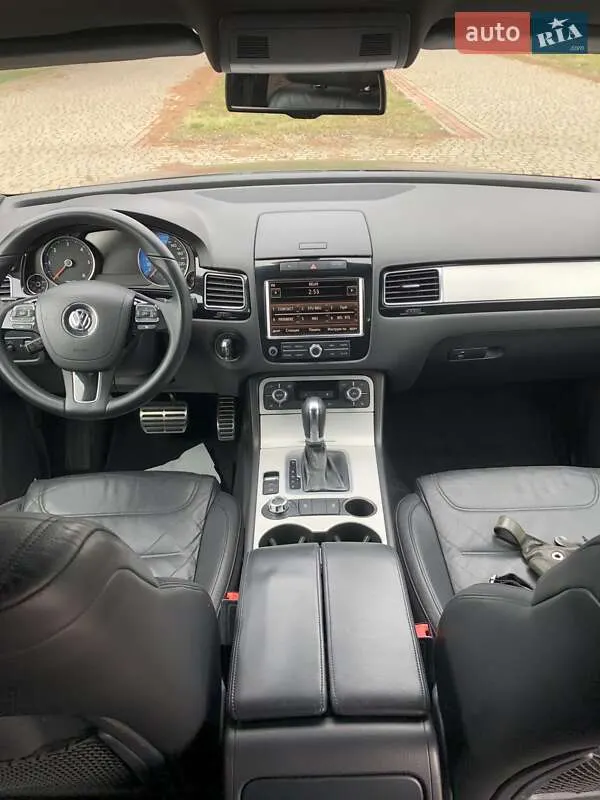Volkswagen Touareg