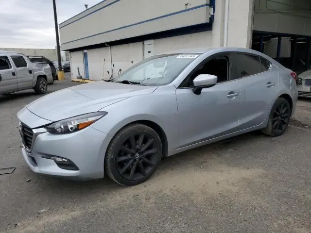 Mazda 3 TOURING