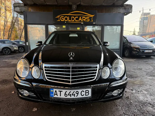 Mercedes-Benz E CLASS