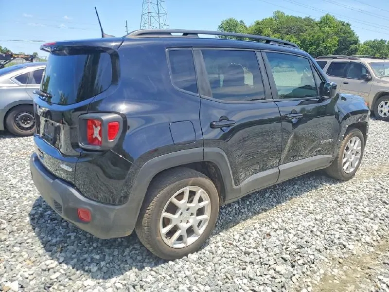 Jeep RENEGADE LATITUDE — фото 3