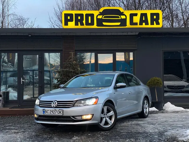 Volkswagen PASSAT NMS B7 SE