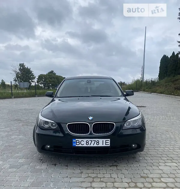 BMW 520