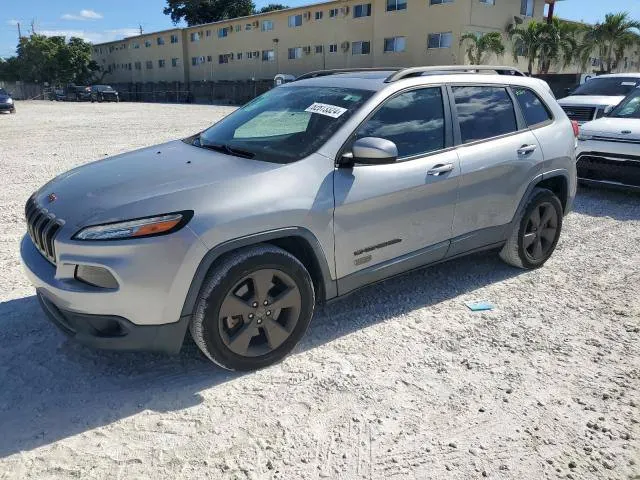 Jeep CHEROKEE LATITUDE