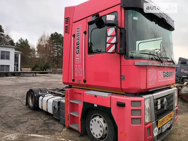 Renault Magnum