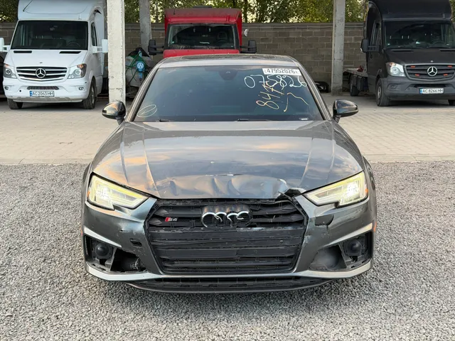 Audi S4 Prestige 3.0 Бензин