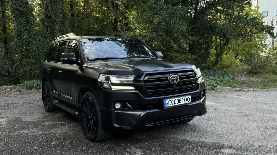 Toyota Land Cruiser