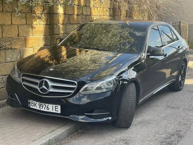 Mercedes-Benz E 200