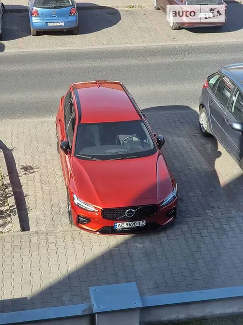 Volvo V60 Rdesign