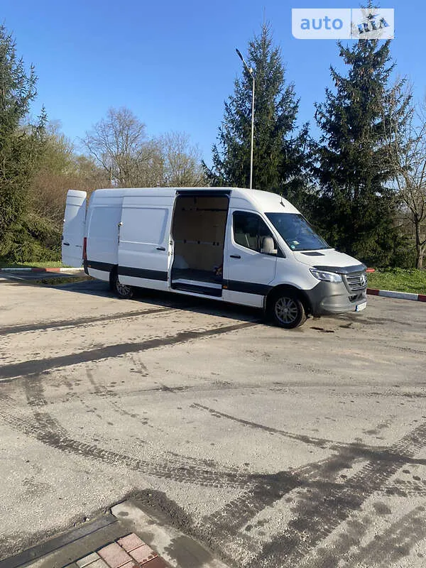 Mercedes-Benz Sprinter
