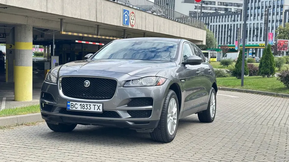Jaguar F-PACE