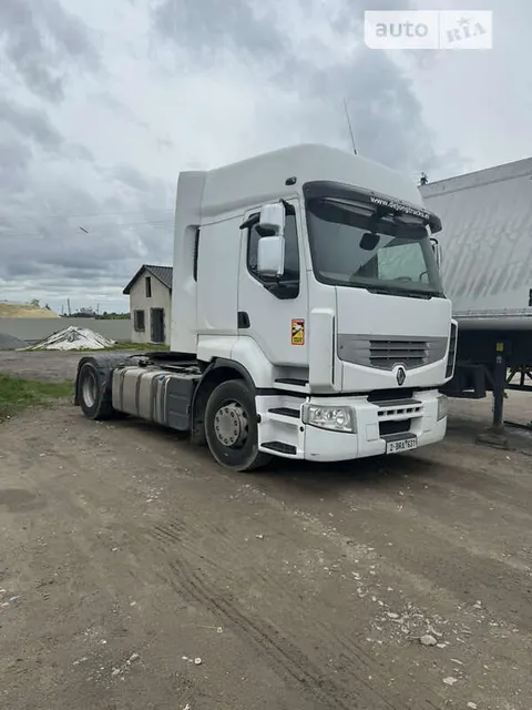 Renault Premium