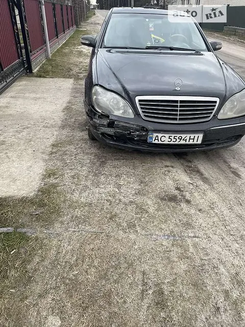 Mercedes-Benz S-Class