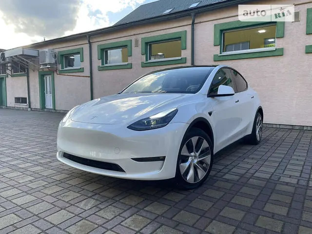 Tesla Model Y
