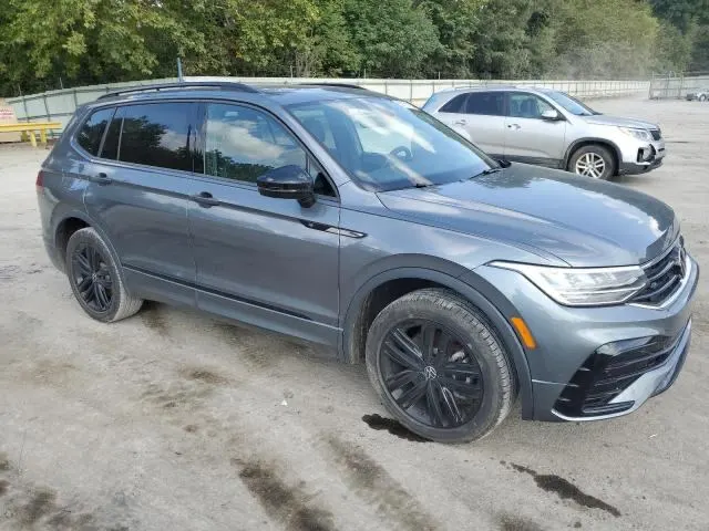 Volkswagen TIGUAN SE R-LINE BLACK