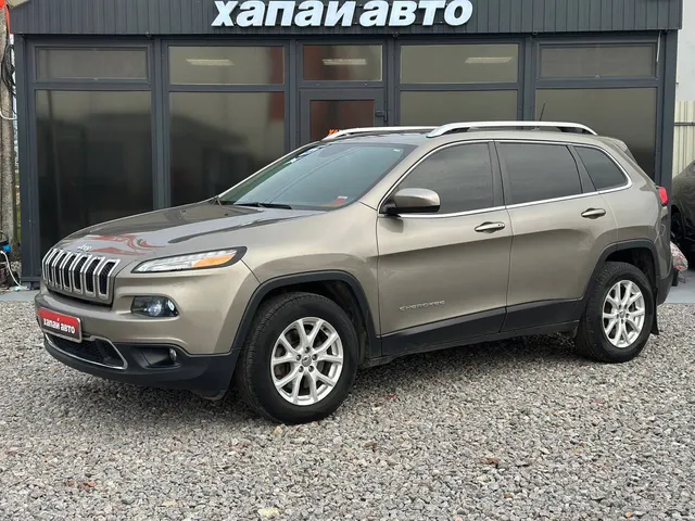 Jeep CHEROKEE