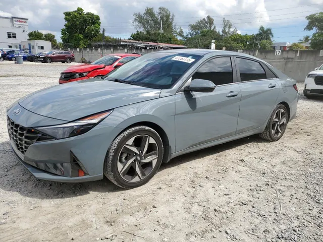 Hyundai ELANTRA HEV LIMITED