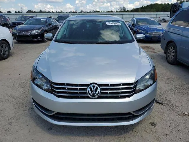 Volkswagen Passat SE