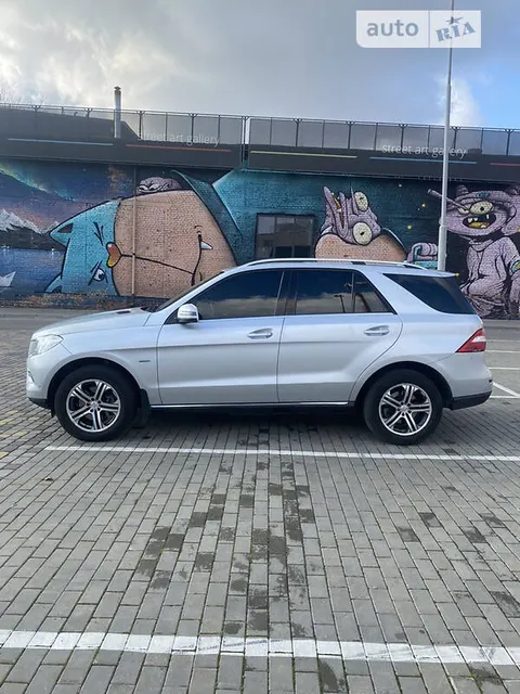 Mercedes-Benz M-Class