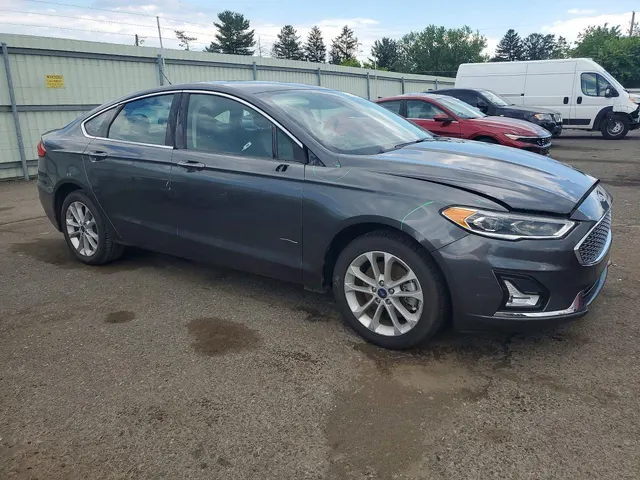 Ford FUSION TITANIUM