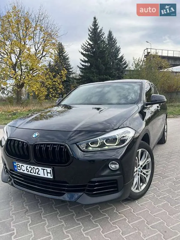 BMW X2