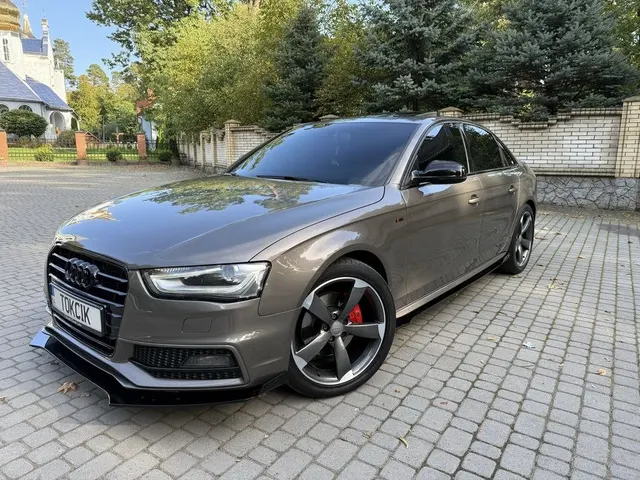 Audi A4 B8