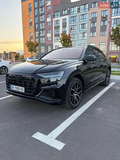 Audi Q8